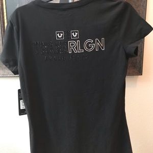 TRUE RELIGION WOMEN'S FOIL SLIM V-NECK TEE  SIZE LARGE